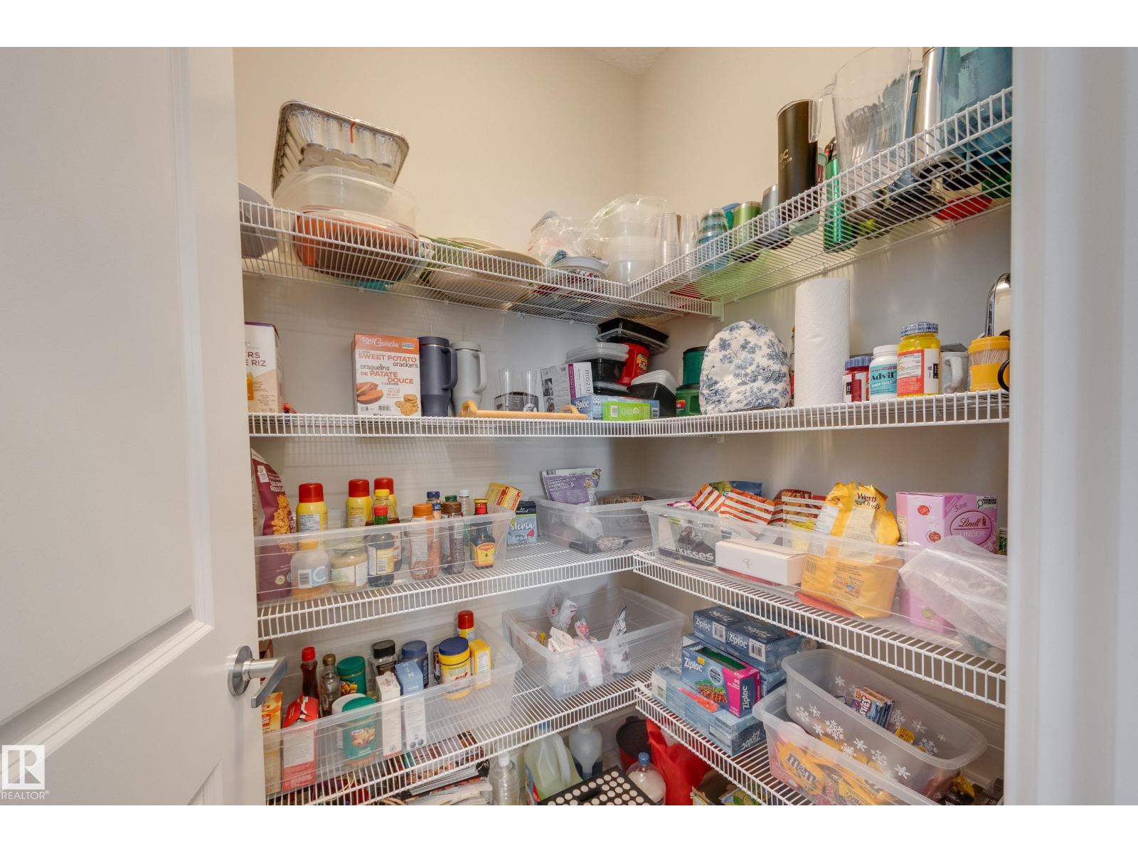 8111 222 ST NW - 15