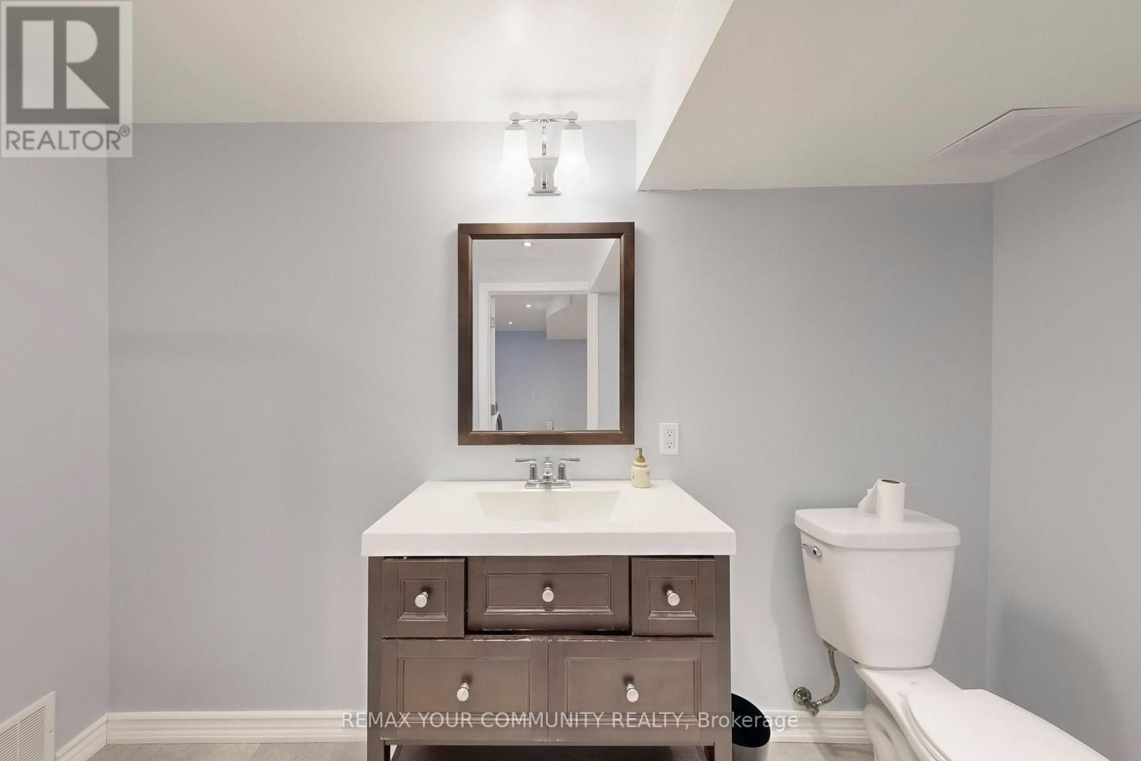 8 WESTACOTT AVENUE - 43