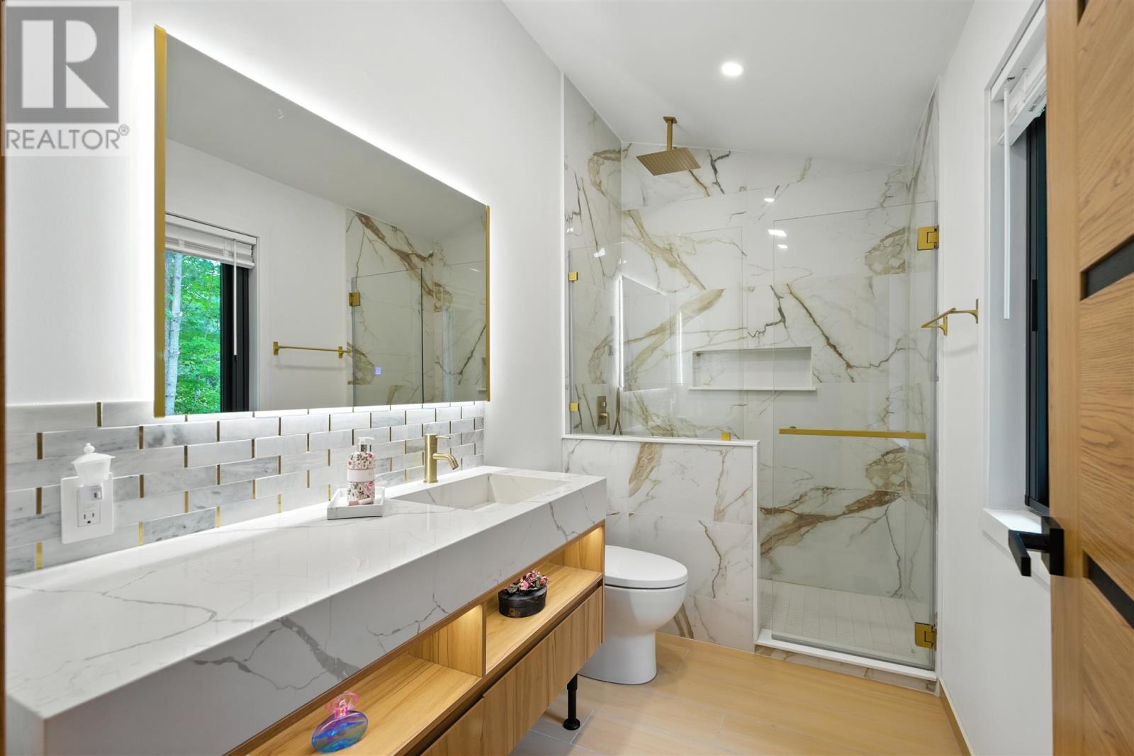 4223 Queen ST - 28