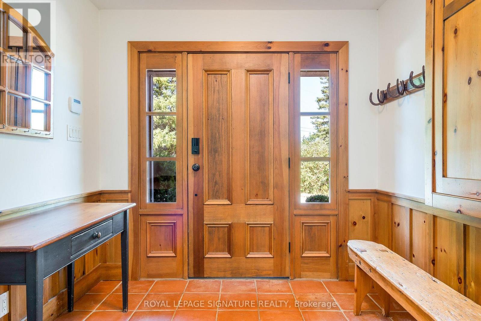 22 NEWTON WAY - Image 4