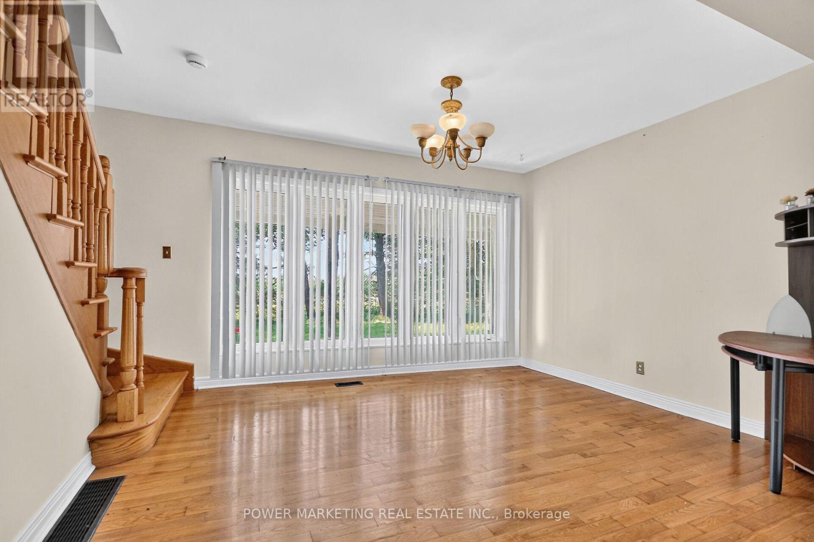 3 Bed, 2 Bath House for Sale in Ottawa – 2051 BLACKCREEK ROAD, Ottawa – MLS# X13582122 - Image 39