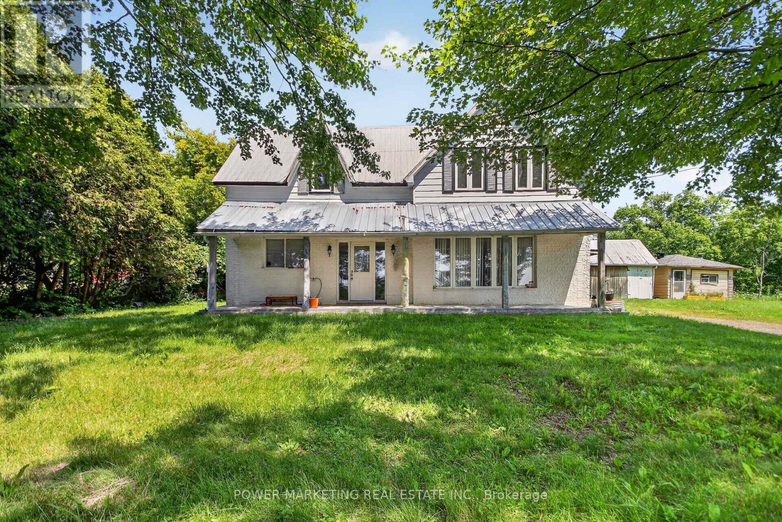 3 Bed, 2 Bath House for Sale in Ottawa – 2051 BLACKCREEK ROAD, Ottawa – MLS# X13582122 - Image 3