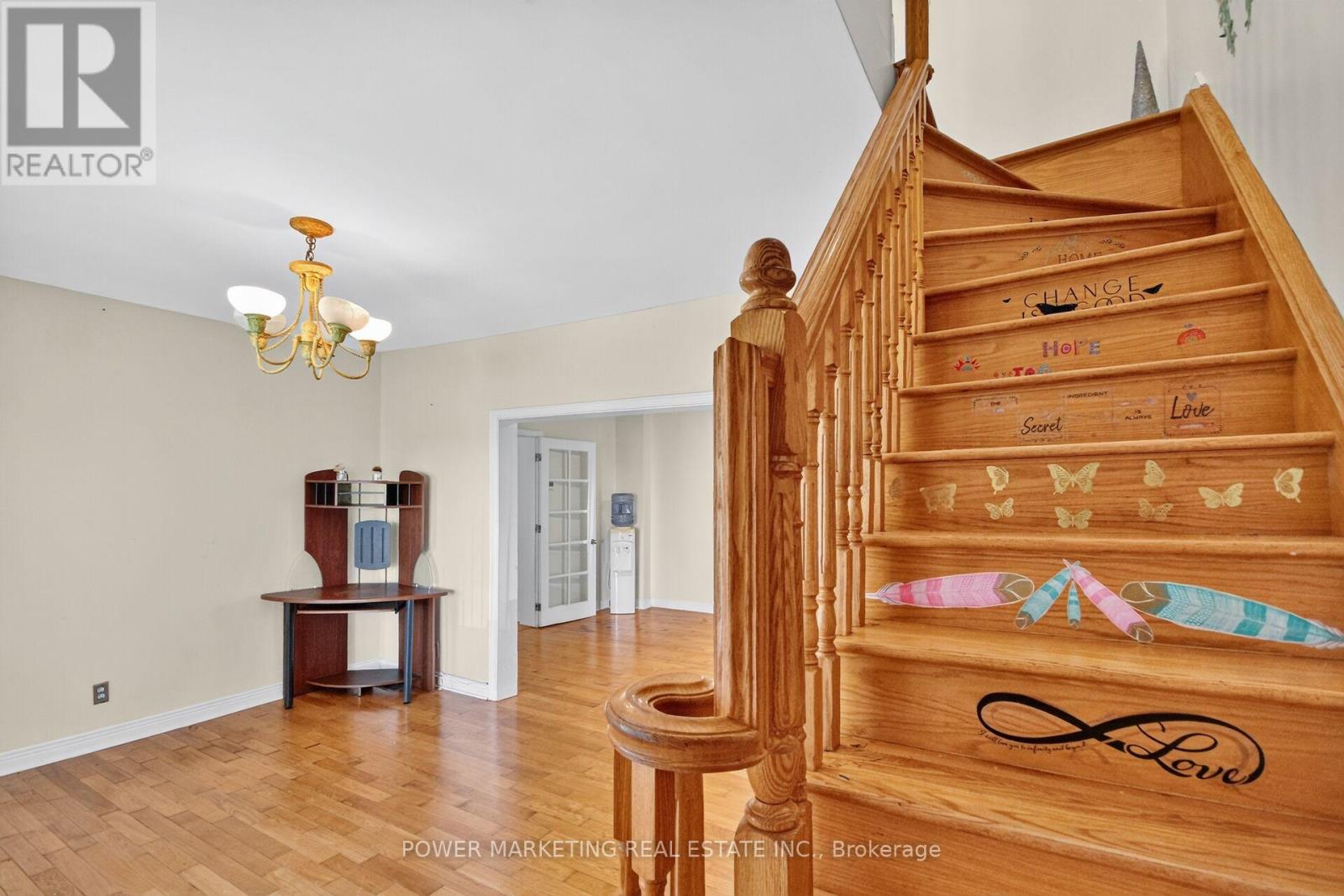 3 Bed, 2 Bath House for Sale in Ottawa – 2051 BLACKCREEK ROAD, Ottawa – MLS# X13582122 - Image 41
