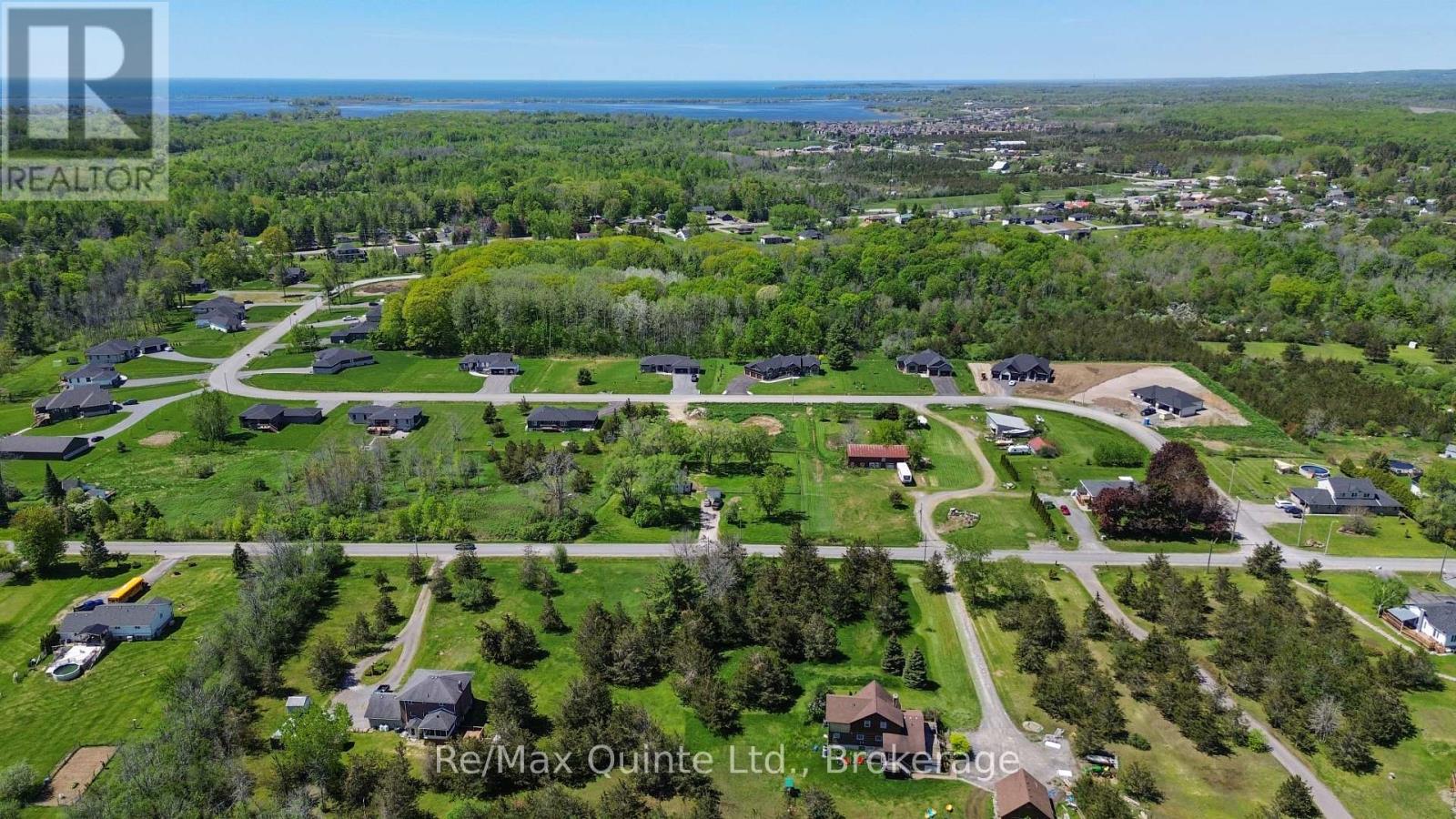 348 MICHAEL'S WAY - Image 11