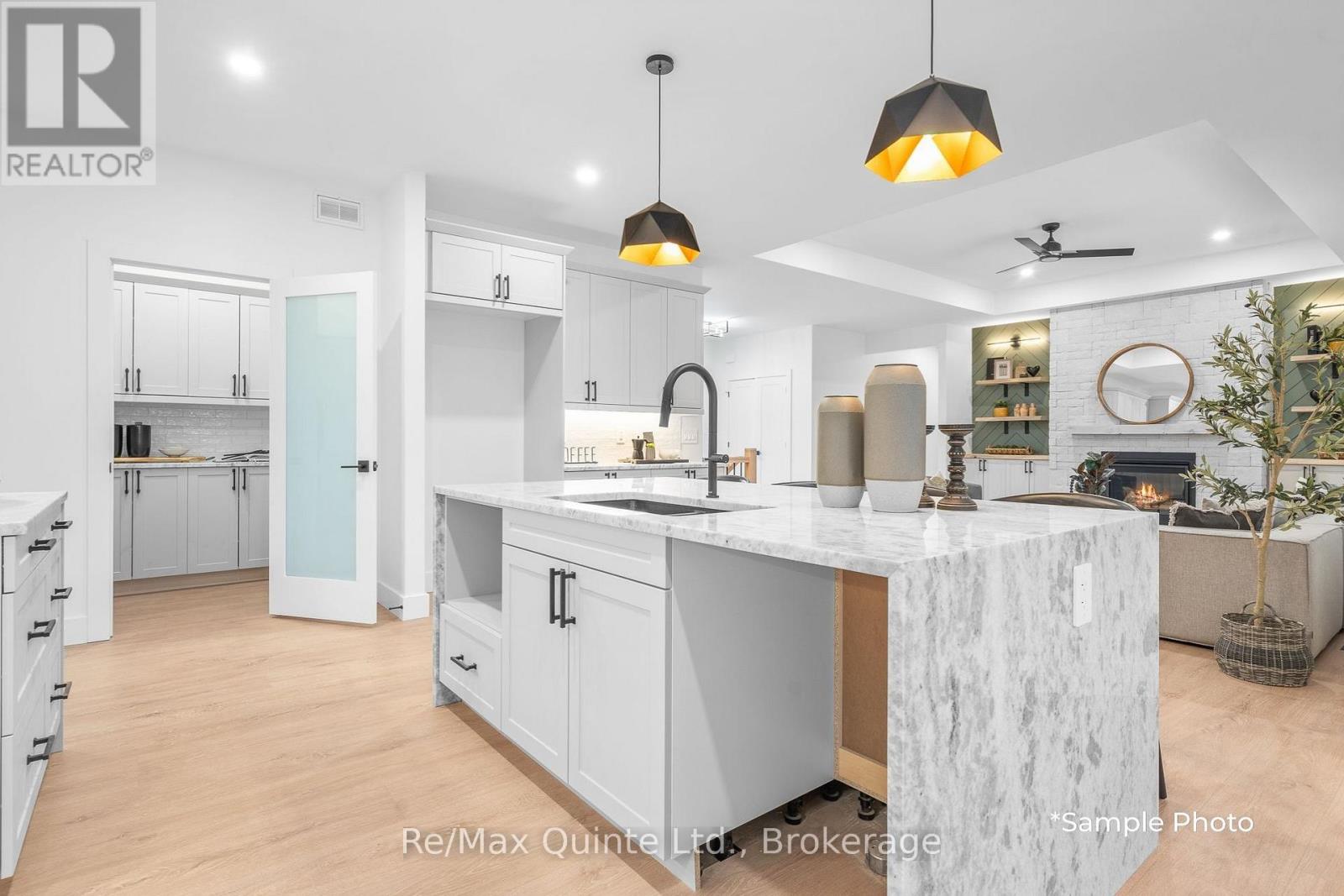 348 MICHAEL'S WAY - Image 25