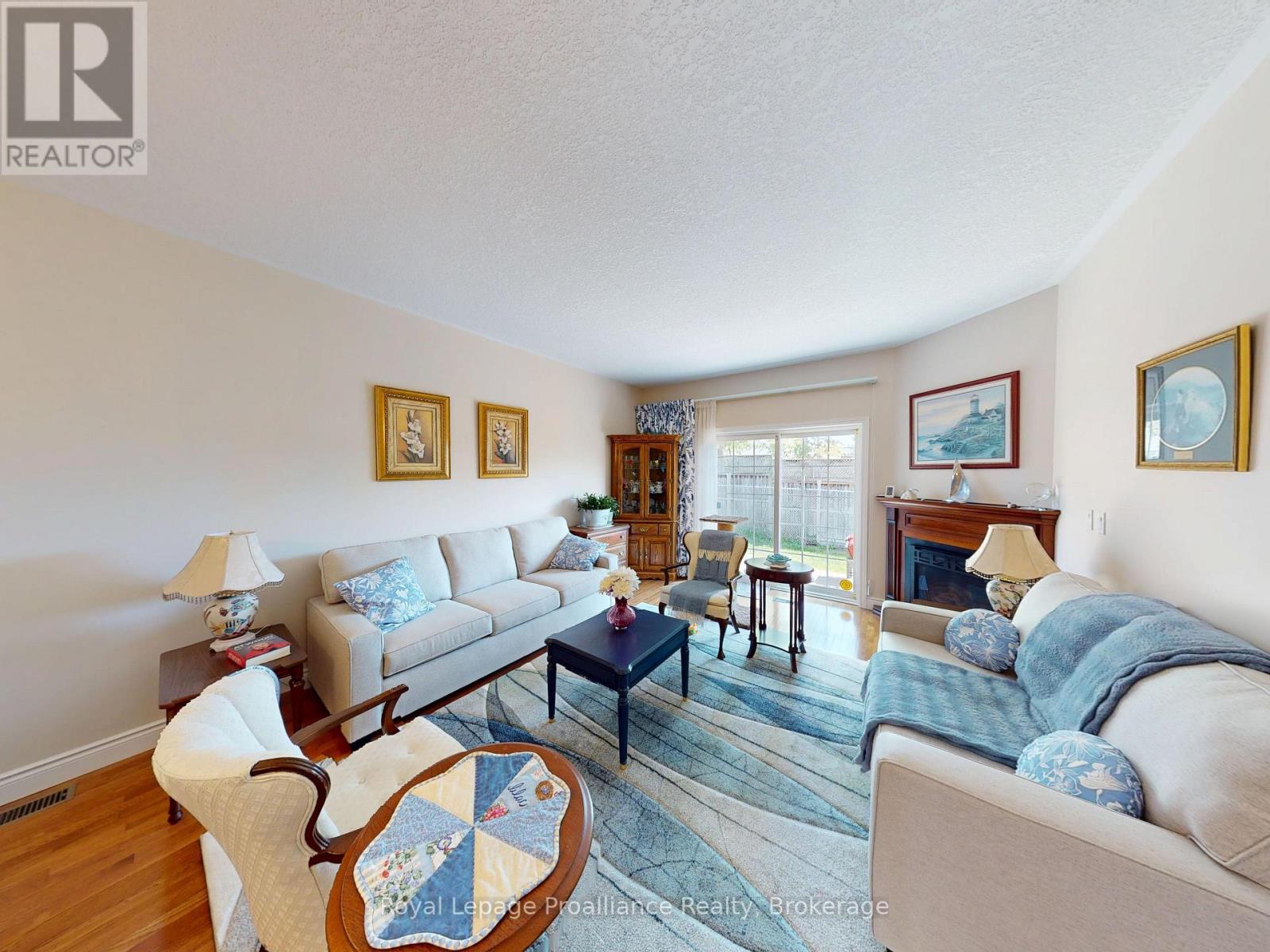 #2 16 LANE AVENUE - Image 11