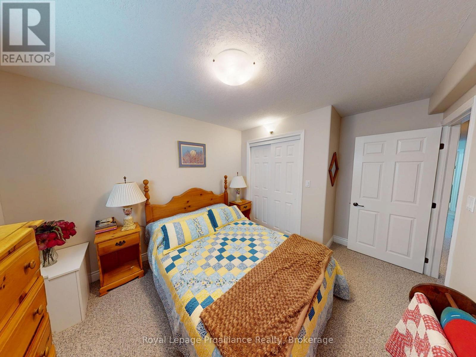 #2 16 LANE AVENUE - Image 28