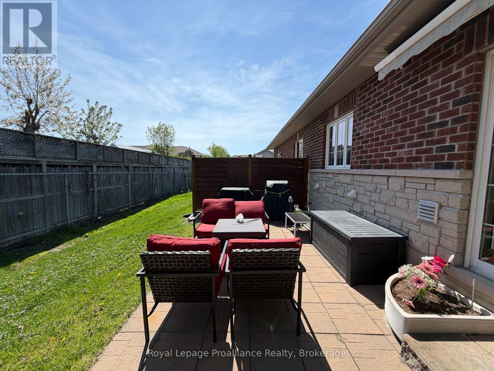 #2 16 LANE AVENUE - 34