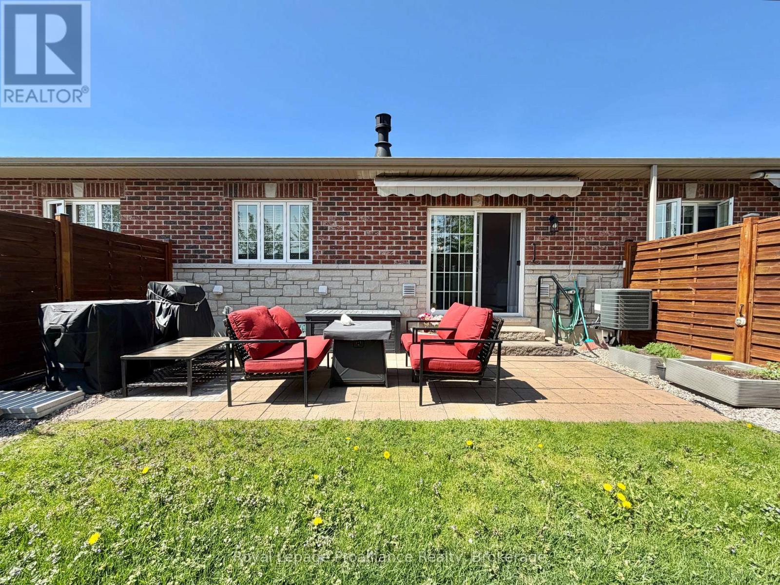 #2 16 LANE AVENUE - 37