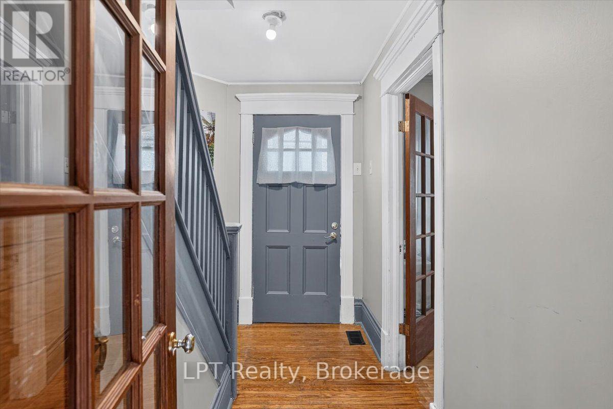 611 ROMAINE STREET - 2