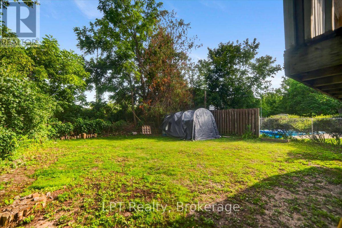 611 ROMAINE STREET - 30