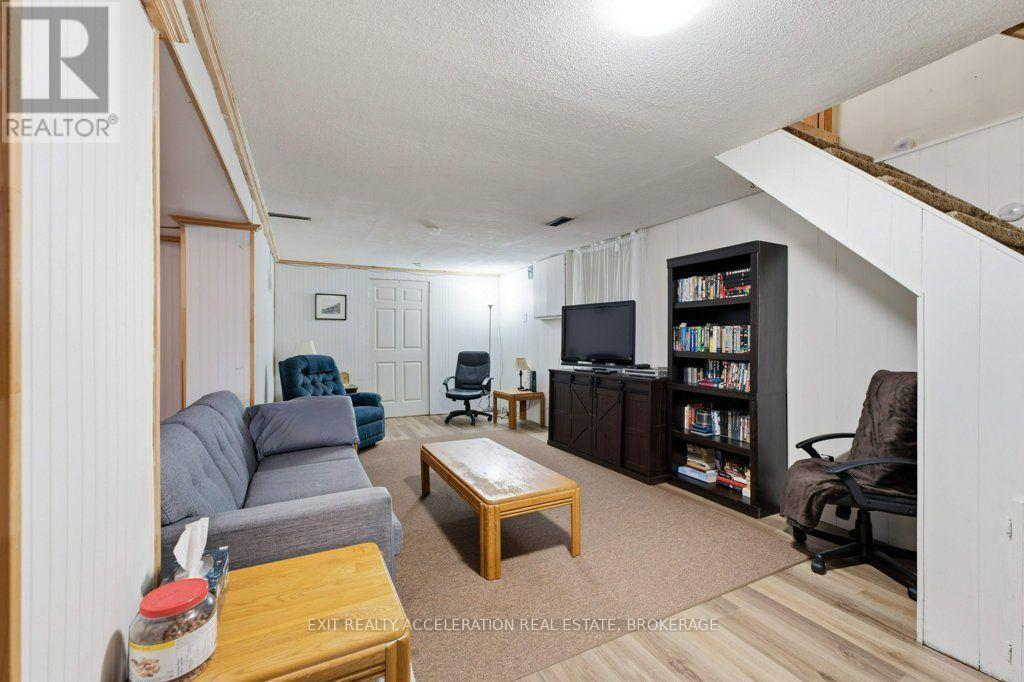 210 UNION STREET - Image 22