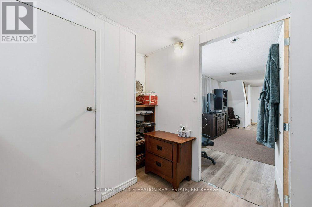 210 UNION STREET - Image 27