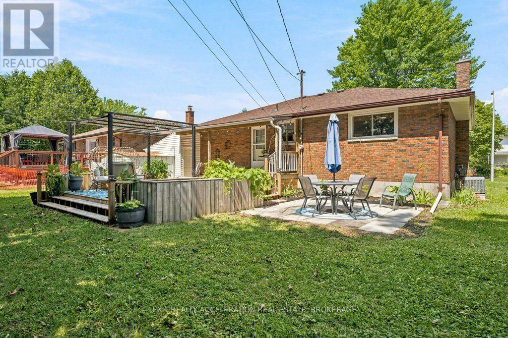 210 UNION STREET - Image 32