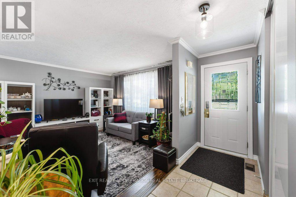210 UNION STREET - Image 4