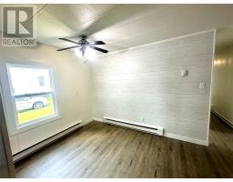 1 Robinson Avenue thumbnail 10
