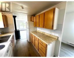 1 Robinson Avenue thumbnail 8