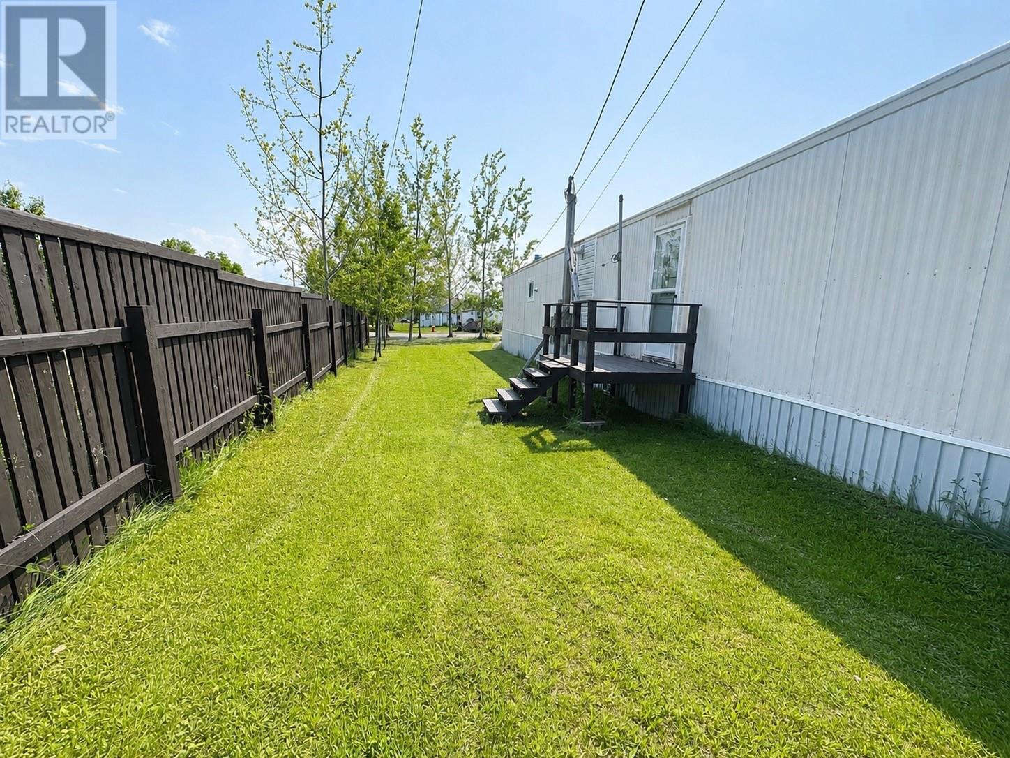 1 Robinson Avenue, Botwood — photo 3