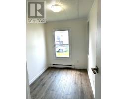 1 Robinson Avenue thumbnail 15