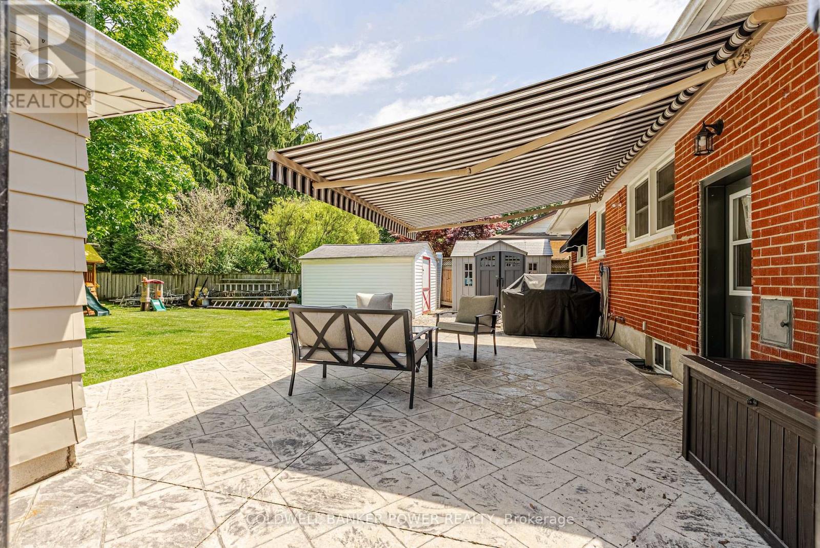 468 JELLICOE CRESCENT - 27
