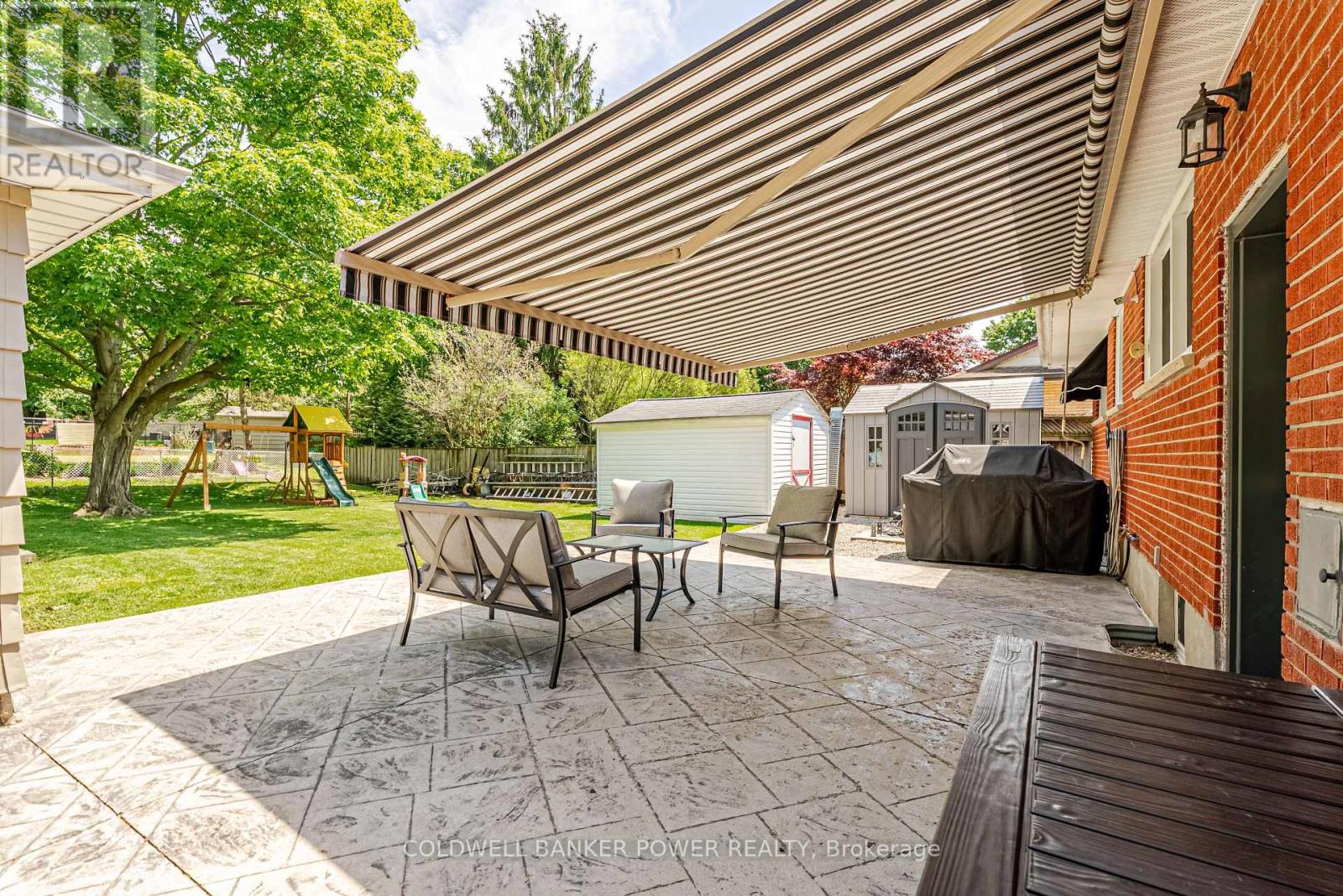 468 JELLICOE CRESCENT - 28
