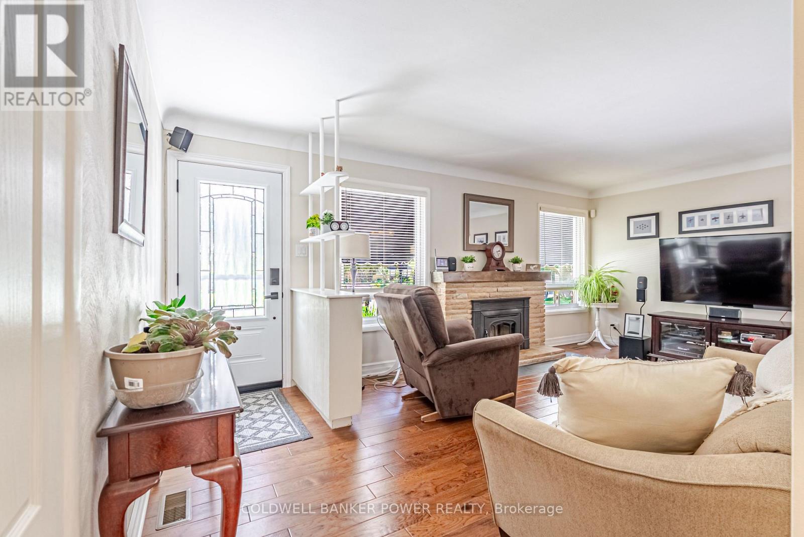 468 JELLICOE CRESCENT - Image 4