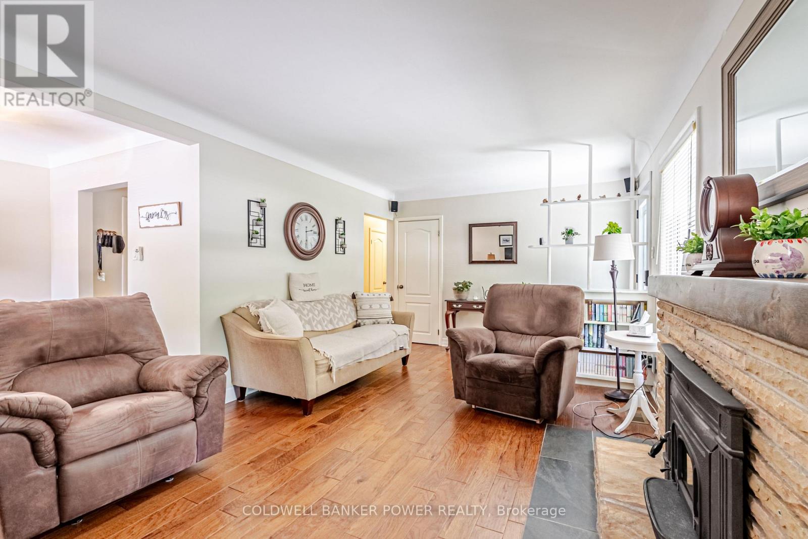 468 JELLICOE CRESCENT - Image 6