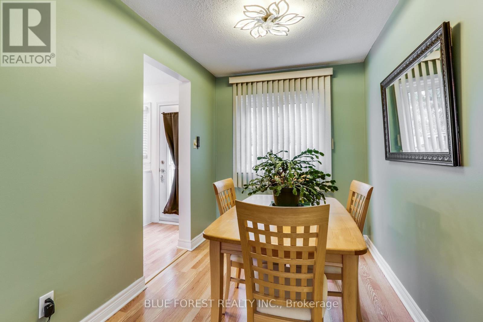 #54 166 SOUTHDALE ROAD W - 10