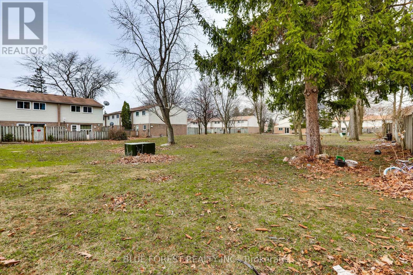 #54 166 SOUTHDALE ROAD W - Image 34