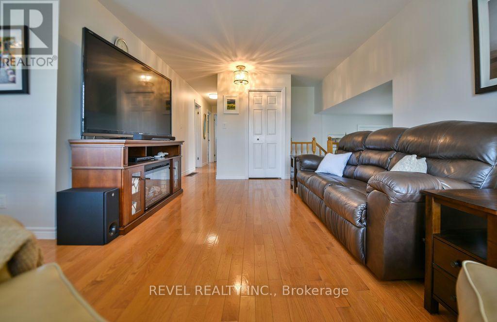 154 BLAHEY COURT - 9