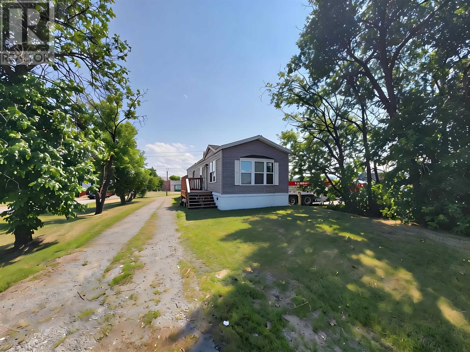 75 Coral ST - 1