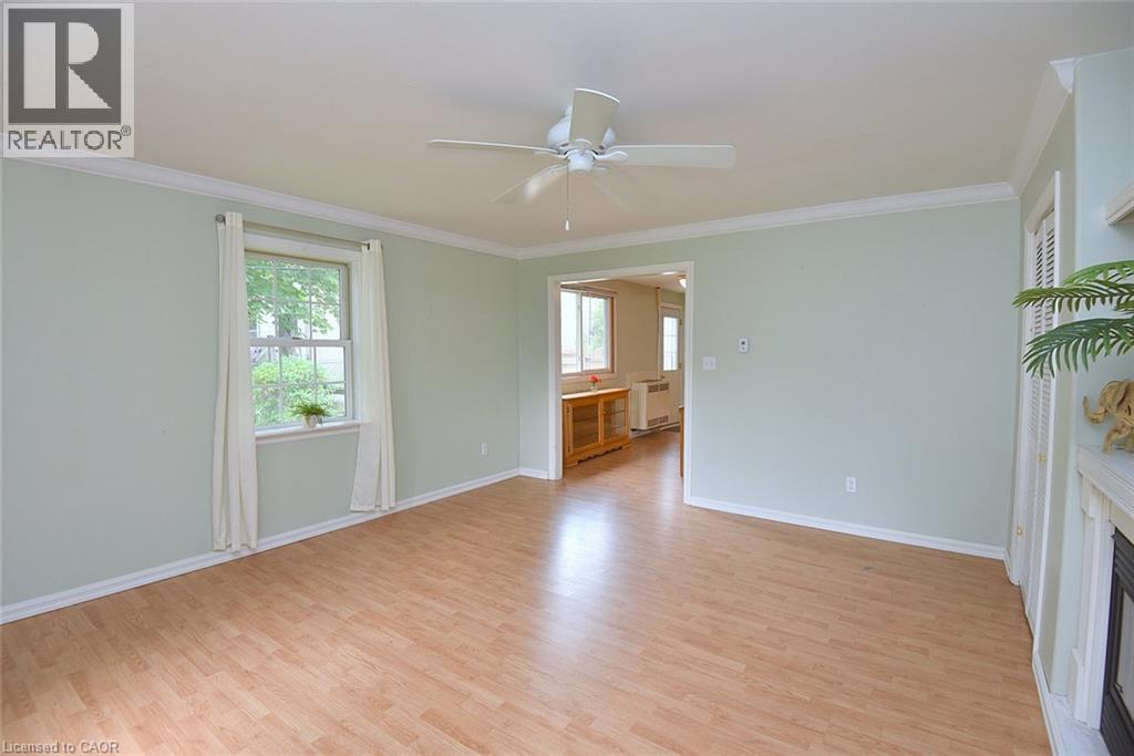 340 KING Street W - 17