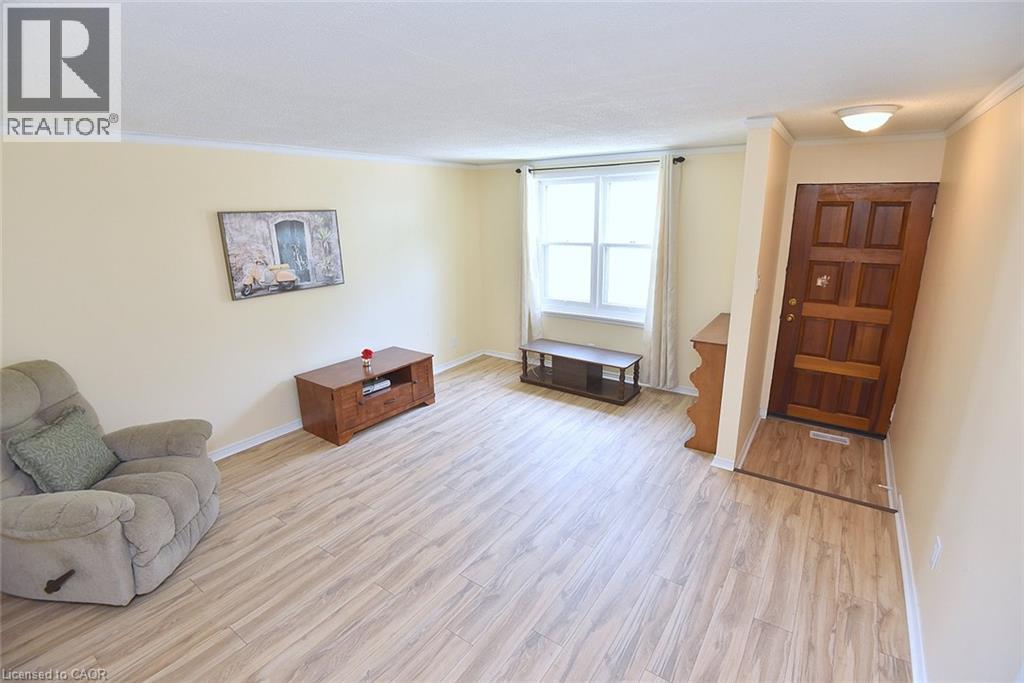 340 KING Street W - 3