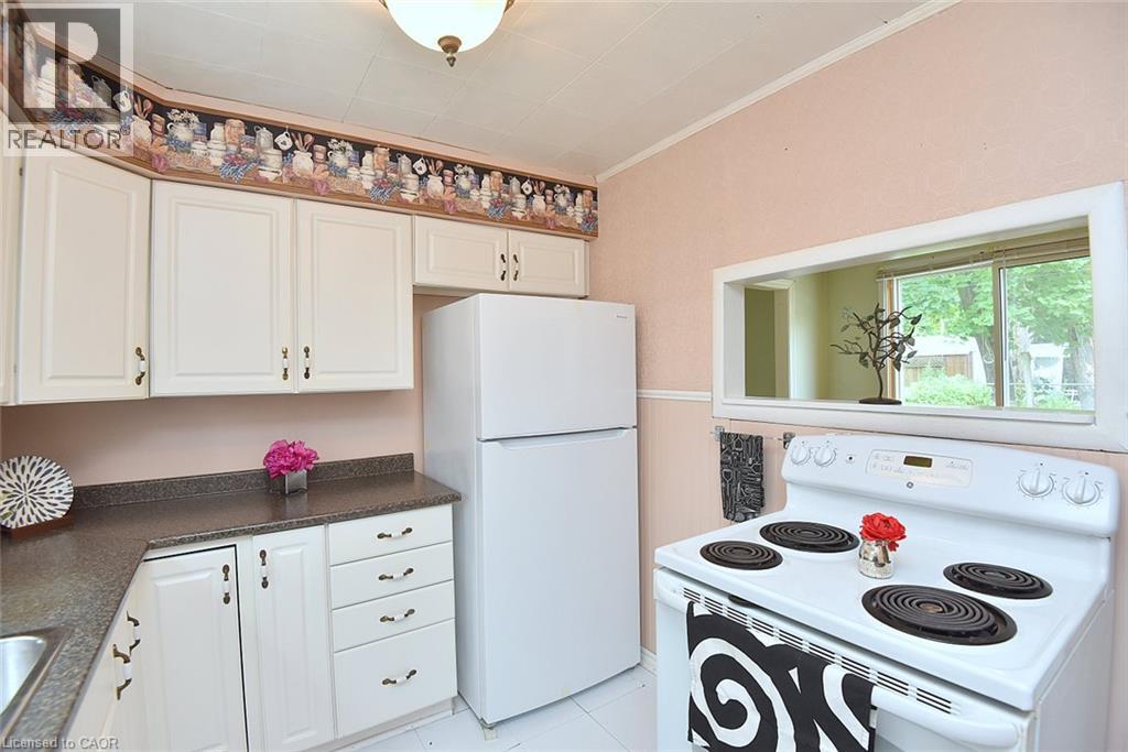 340 KING Street W - 27