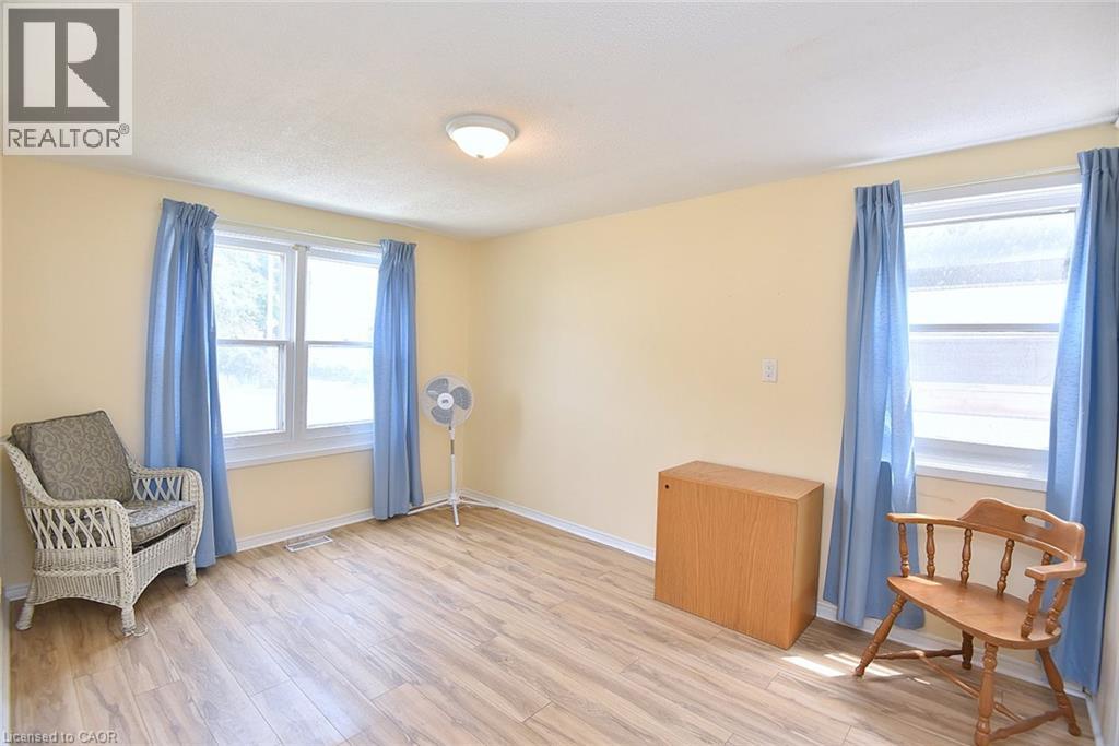 340 KING Street W - 12