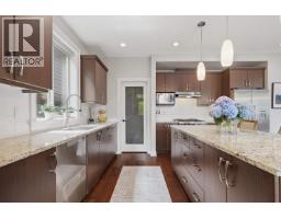 1225 Burkemont Place, Coquitlam, BC V3B0C8 Photo 11