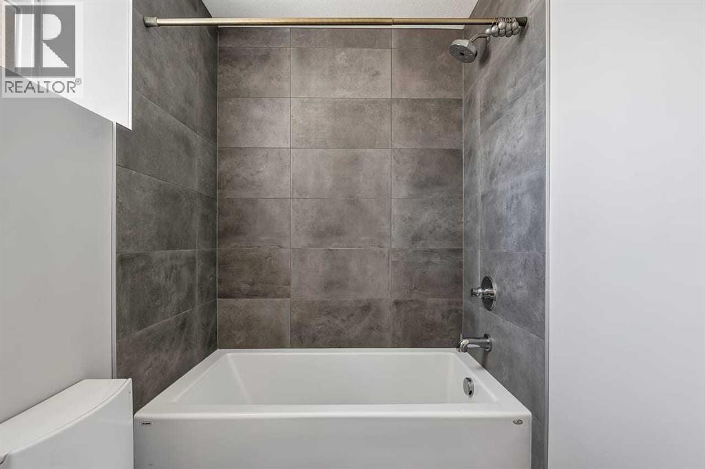 354096 48 Street E - 32
