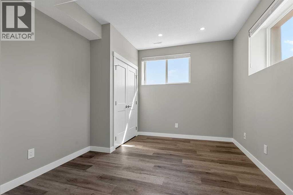 354096 48 Street E - 29