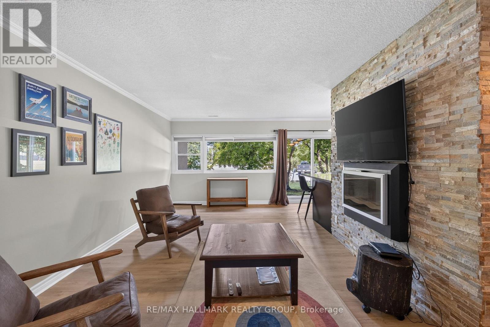 #103 12 CORKSTOWN ROAD - 10