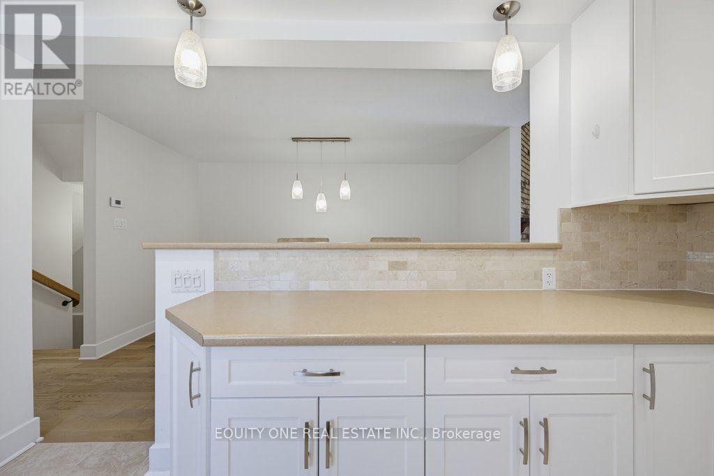 3380 UPLANDS DRIVE - 20
