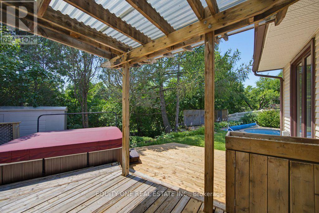 3380 UPLANDS DRIVE - 40