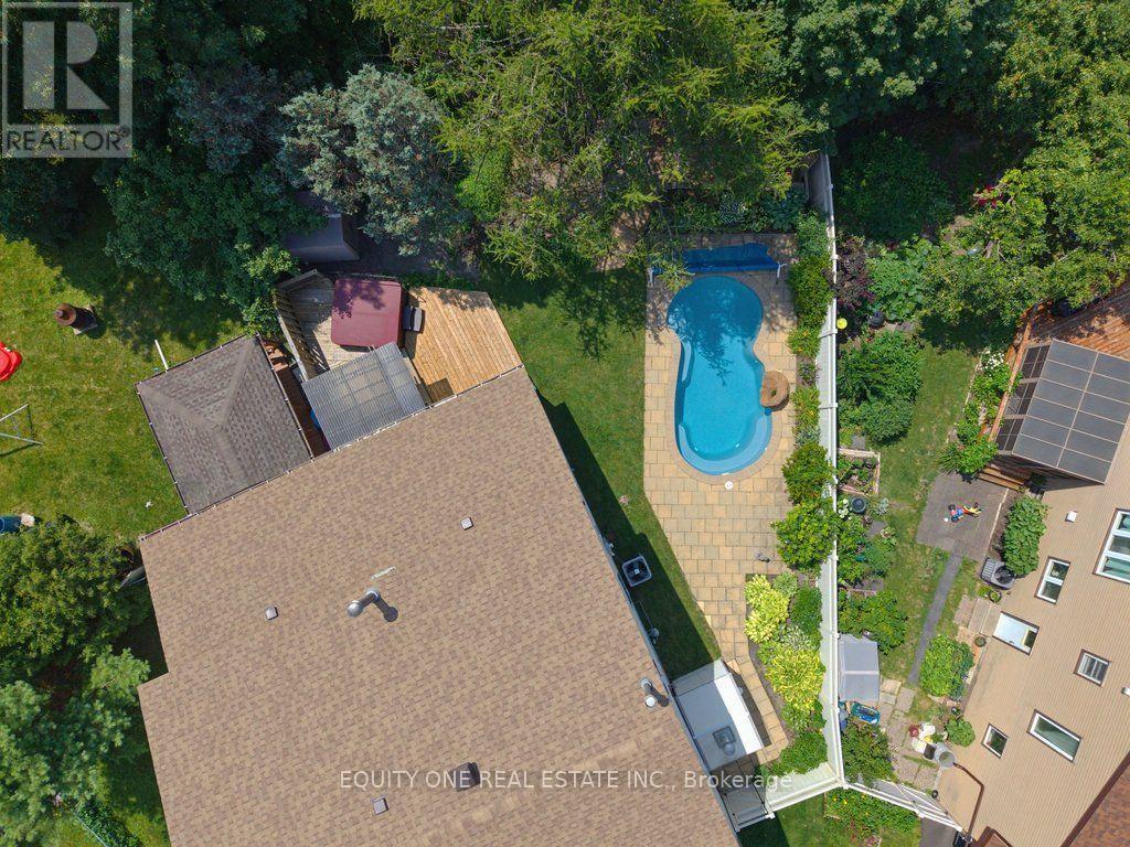 3380 UPLANDS DRIVE - 7