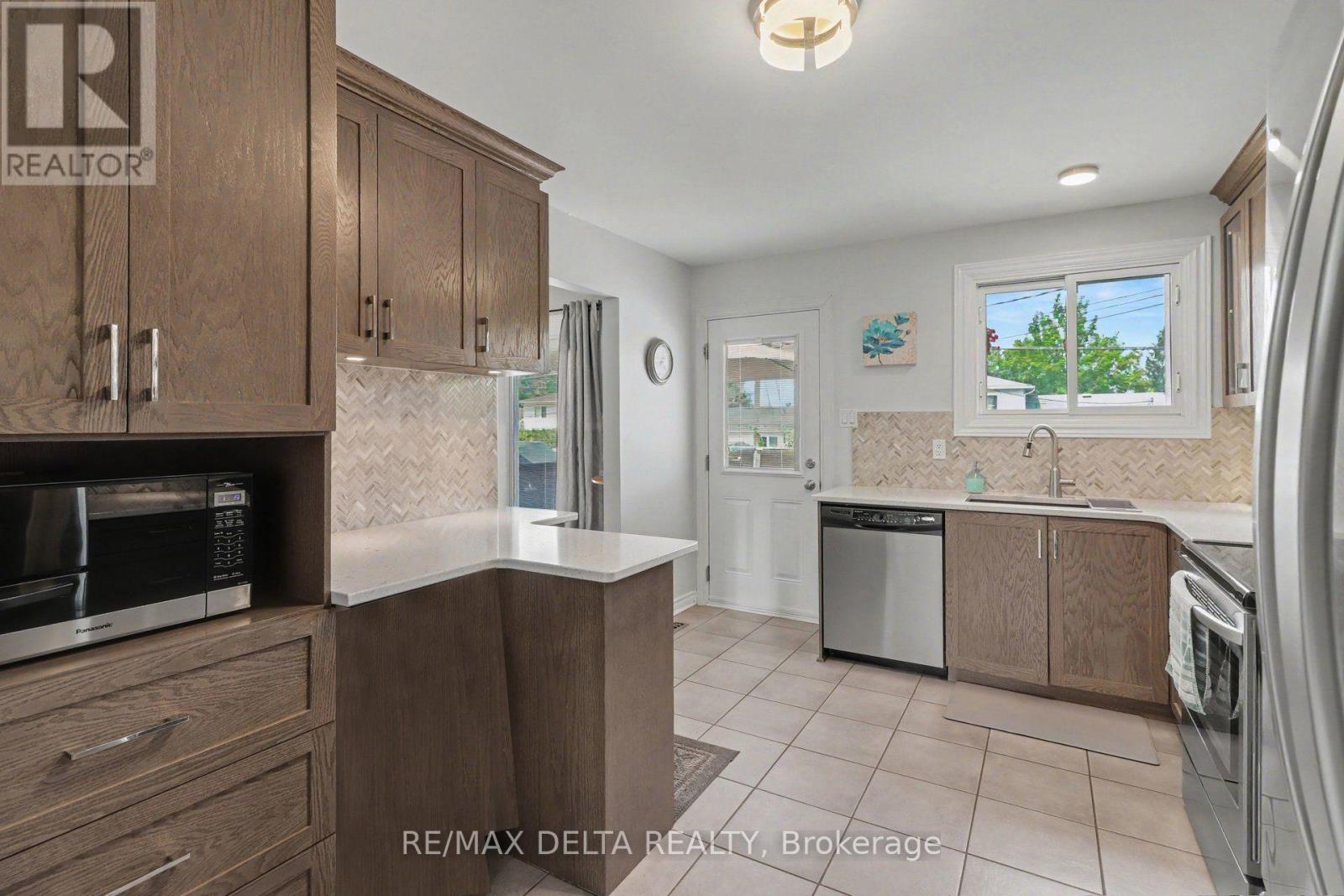 331 ROXDALE AVENUE - 11
