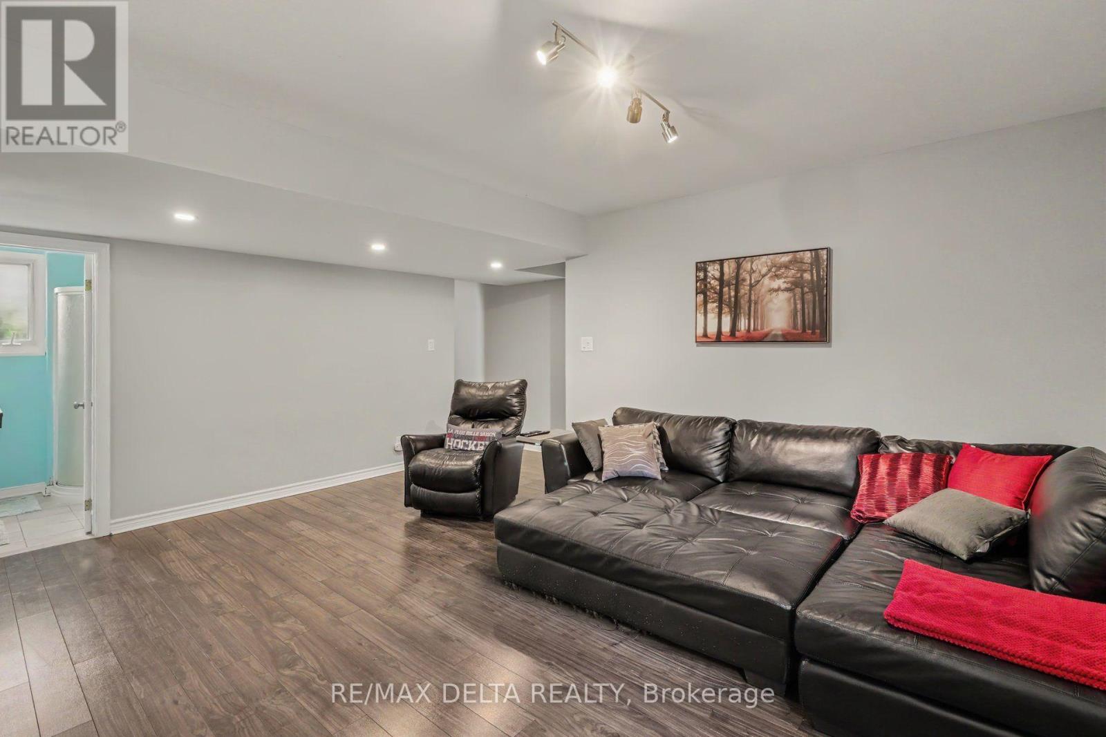 331 ROXDALE AVENUE - 26