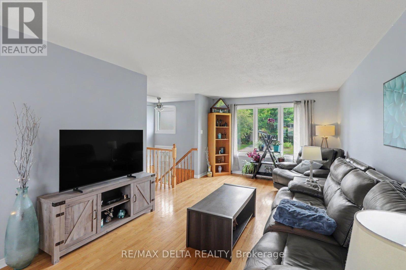 331 ROXDALE AVENUE - 4