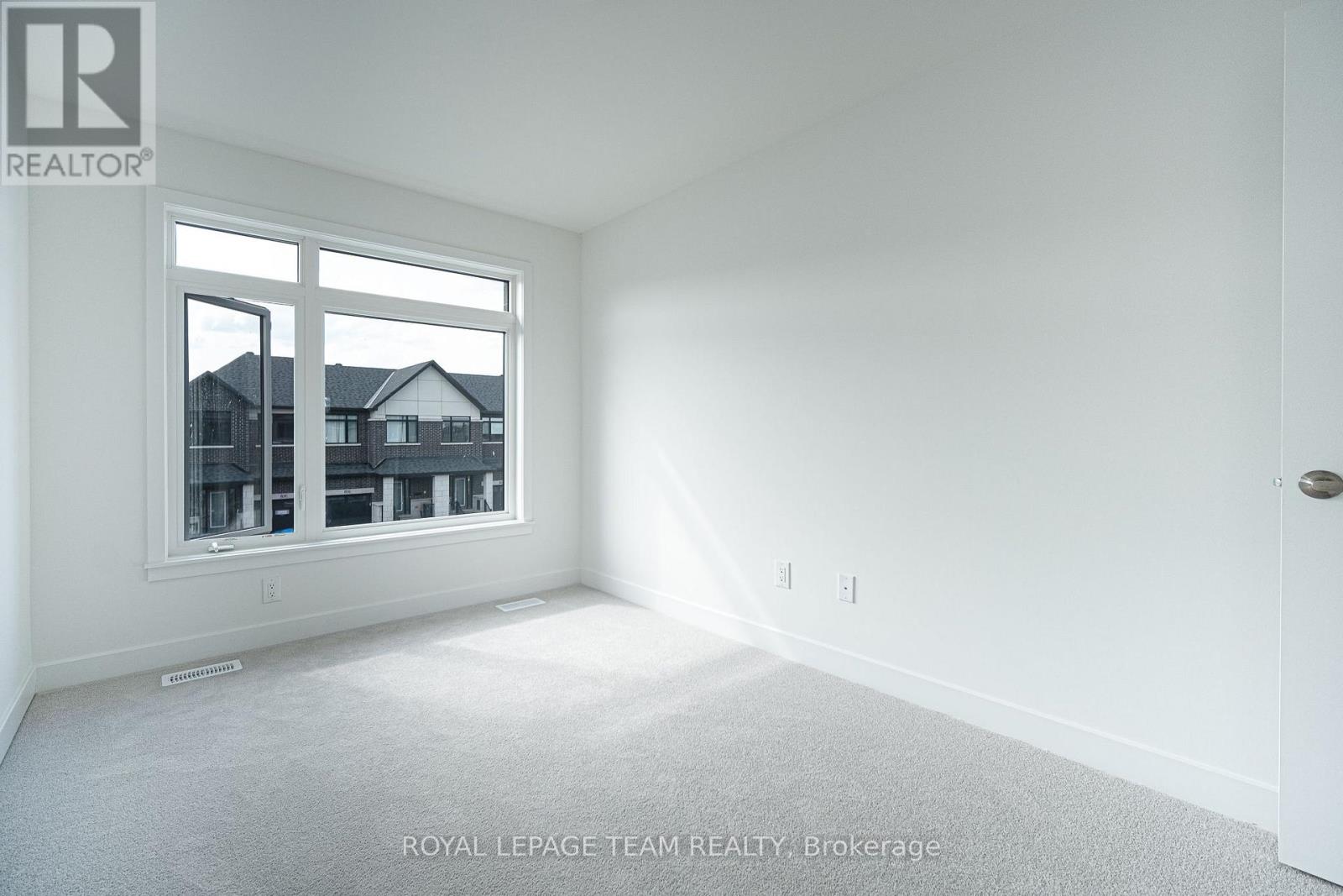 3 Bed, 3 Bath House for Rent in Ottawa – 807 MOCHI CIRCLE, Ottawa – MLS# X13613684 - Image 20