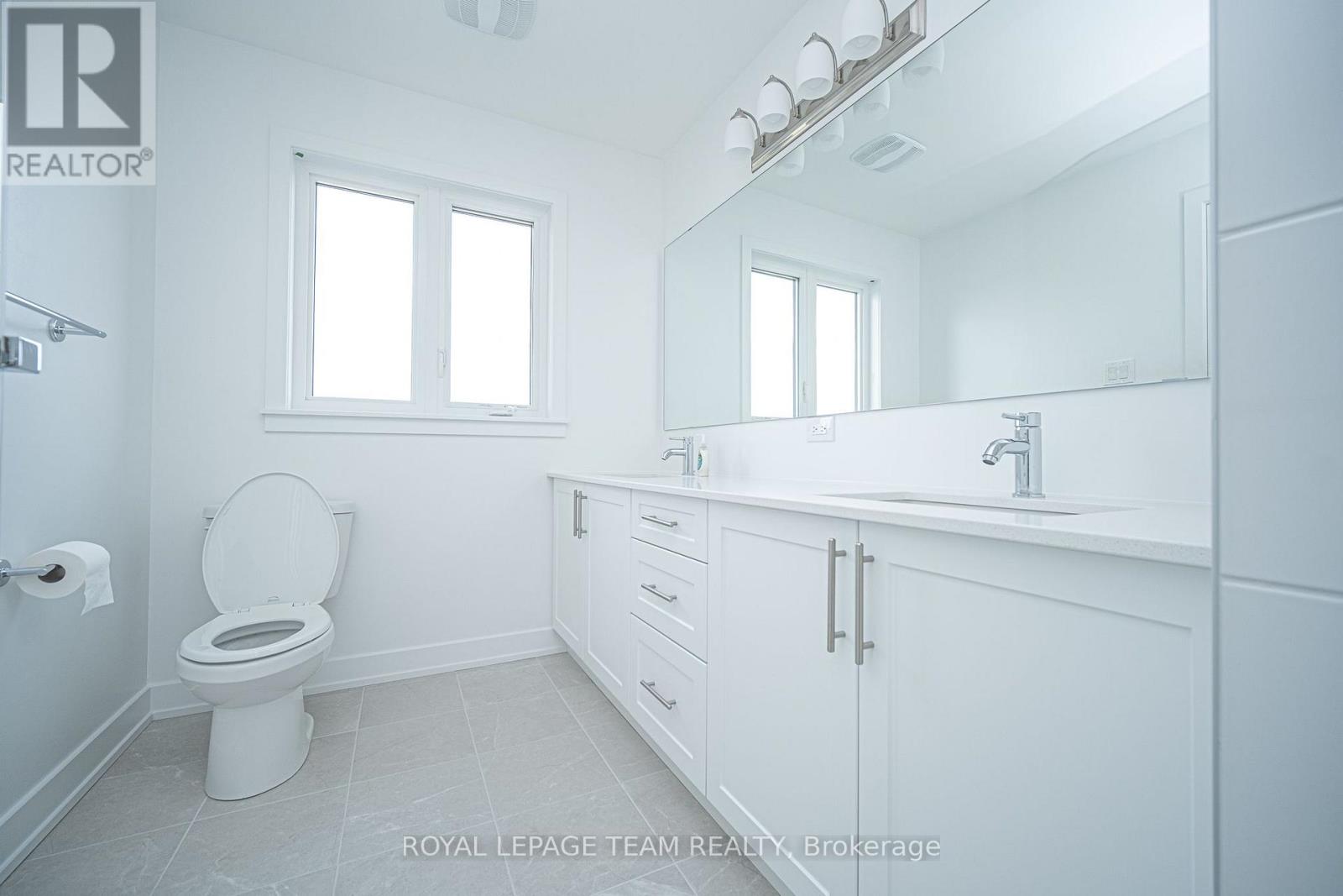3 Bed, 3 Bath House for Rent in Ottawa – 807 MOCHI CIRCLE, Ottawa – MLS# X13613684 - Image 26