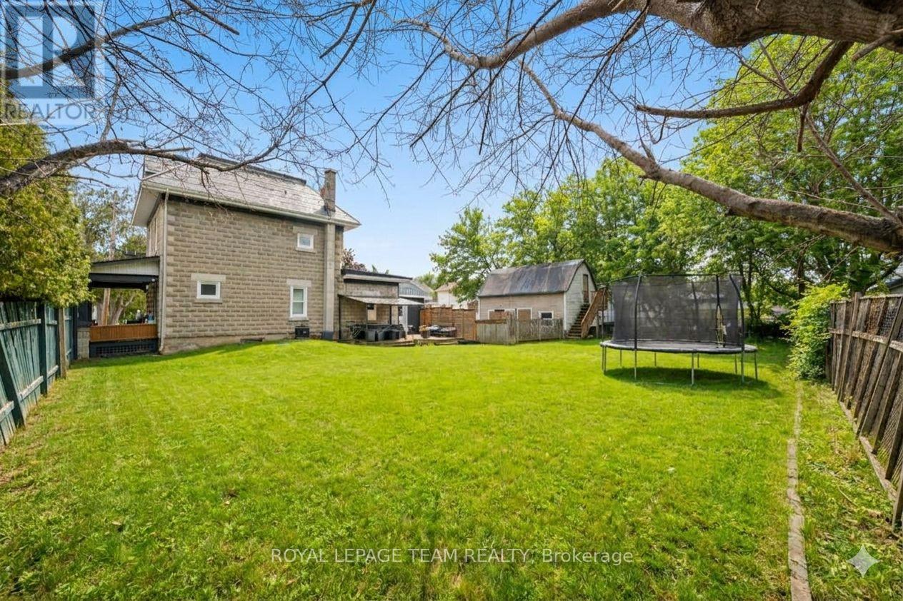 4 Bed, 2 Bath House for Rent in Ottawa – 5529 LION STREET, Ottawa – MLS# X13613712 - Image 43