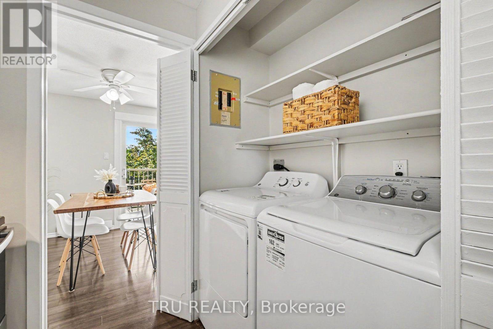 #8 22 SWEETBRIAR CIRCLE - 13