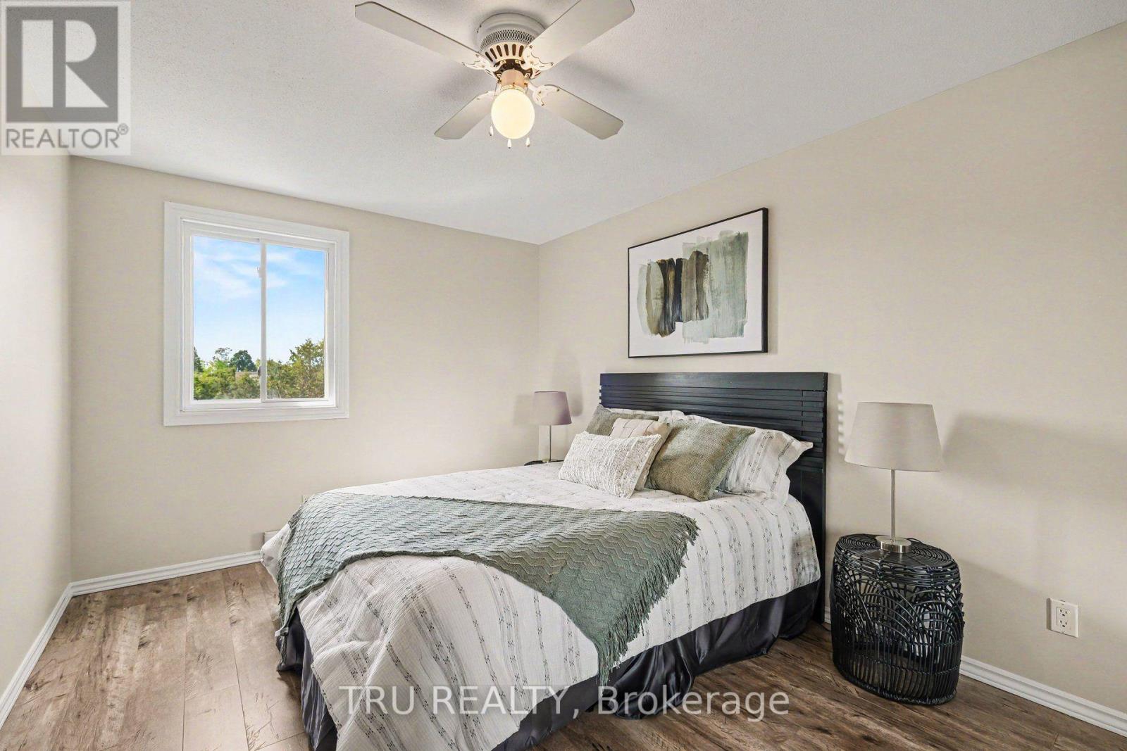#8 22 SWEETBRIAR CIRCLE - 17